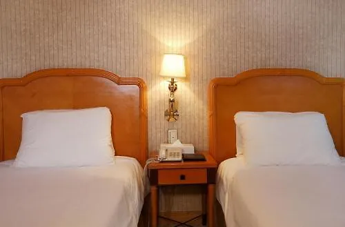 Nostalgia Hotel Gimpo 3*,